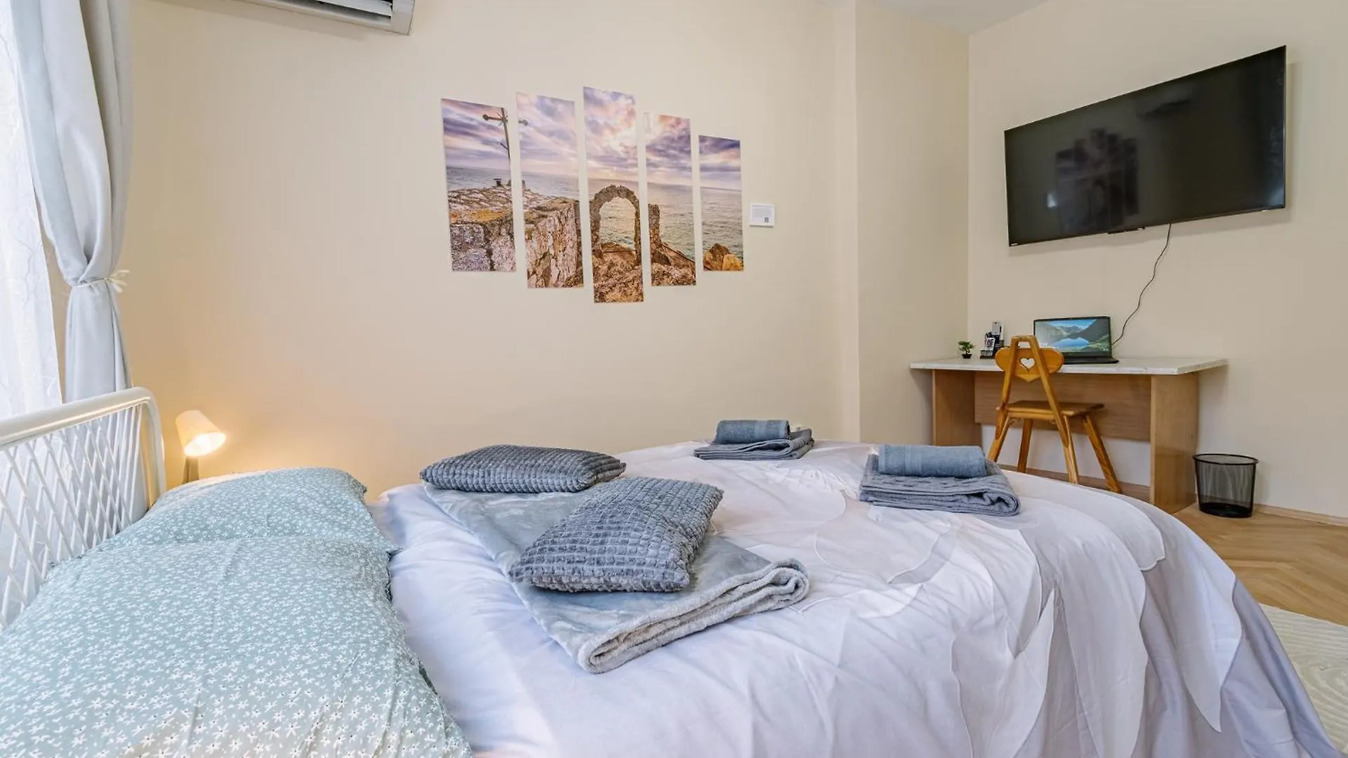 Grand Luxury Condo By Ndk And National Stadium With Free Parking Szófia